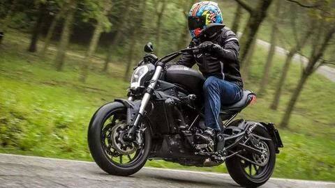 Benelli 502C performance-oriented cruiser to be unveiled in India tomorrow Benelli 502C performance-oriented cruiser to be unveiled in India tomorrow