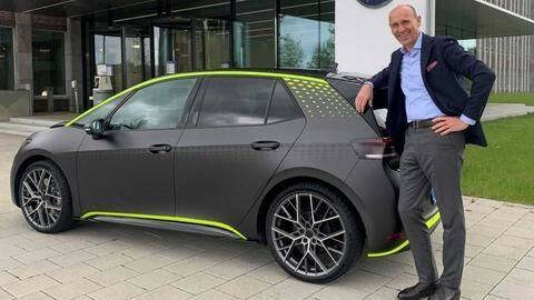 Volkswagen ID.X concept electric hatchback, with 329hp powertrain, unveiled Volkswagen ID.X concept electric hatchback, with 329hp powertrain, unveiled
