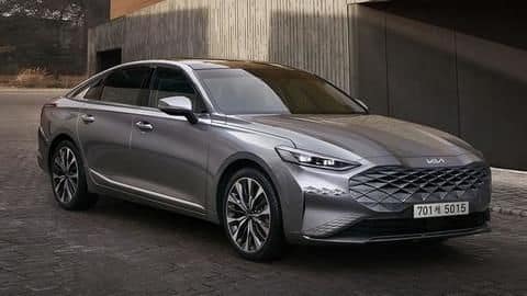 Kia K8 sedan, with a new design language, breaks cover Kia K8 sedan, with a new design language, breaks cover