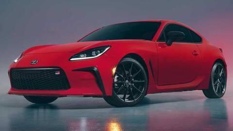 Toyota GR 86, with 2.4-liter flat-four engine, goes official Toyota GR 86, with 2.4-liter flat-four engine, goes official