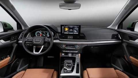 The Q5's cabin has a more premium feel