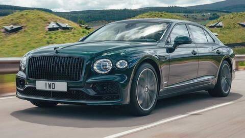 Bentley Flying Spur Hybrid sedan, with 700km driving range, revealed Bentley Flying Spur Hybrid sedan, with 700km driving range, revealed