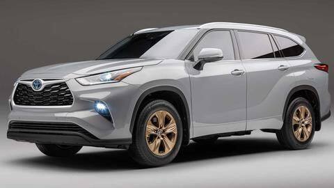 Toyota Highlander Bronze Edition debuts with upgraded styling and cabin Toyota Highlander Bronze Edition debuts with upgraded styling and cabin
