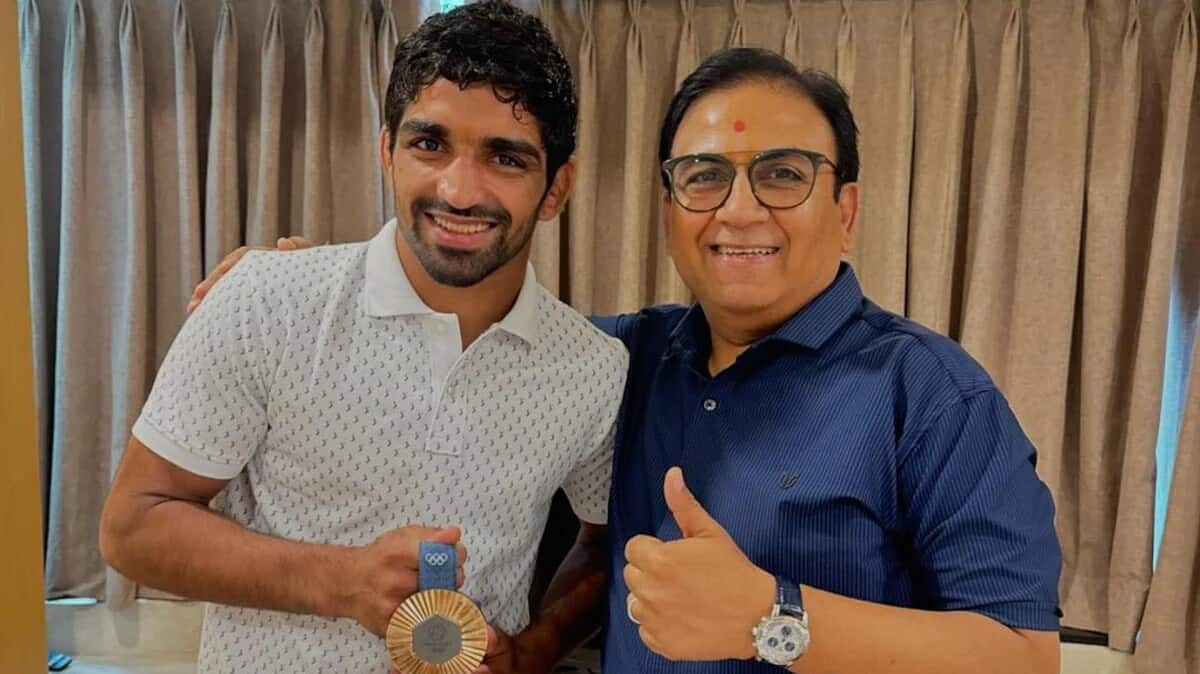 'TMKOC's Jethalal gifts THIS to Paris Olympic medalist Aman Sehrawat