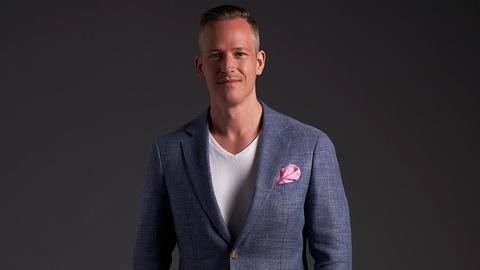 'Love is Blind' contestant sues Netflix for 'inhuman working conditions' 'Love is Blind' contestant sues Netflix for 'inhuman working conditions'