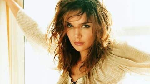 Katie Holmes's "sexually charged support" for Biden-Harris leaves netizens bewildered Katie Holmes's "sexually charged support" for Biden-Harris leaves netizens bewildered