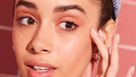 How to get rid of blackheads and whiteheads at home How to get rid of blackheads and whiteheads at home