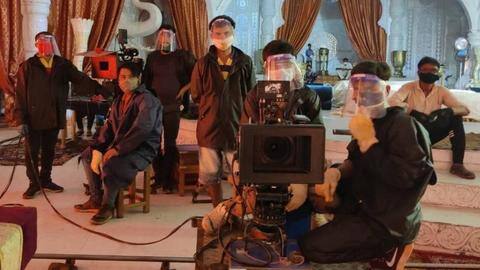 Maharashtra puts films, TV shoots on hold amid COVID-19 surge Maharashtra puts films, TV shoots on hold amid COVID-19 surge