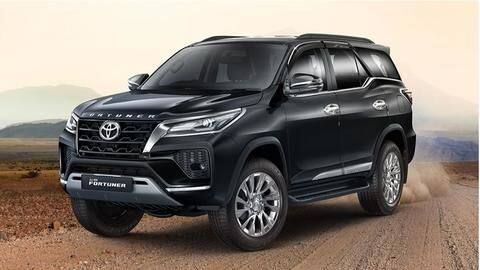 Toyota introduces a limited-edition styling package for the 2021 Fortuner Toyota introduces a limited-edition styling package for the 2021 Fortuner