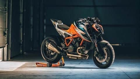 Limited-edition KTM 1290 Super Duke RR sports bike sold out Limited-edition KTM 1290 Super Duke RR sports bike sold out