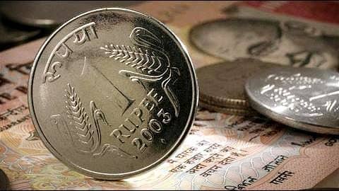 Rupee tumbles to lifetime low of 70.09 against US Dollar Rupee tumbles to lifetime low of 70.09 against US Dollar