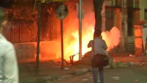 BJP and TMC supporters clashed during Shah's roadshow BJP and TMC supporters clashed during Shah's roadshow