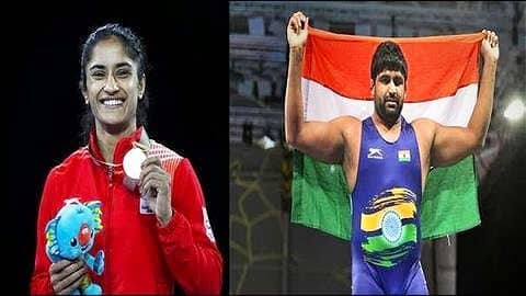 CWG-2018: Wrestlers Vinesh, Sumit claim gold; Sakshi bags bronze CWG-2018: Wrestlers Vinesh, Sumit claim gold; Sakshi bags bronze