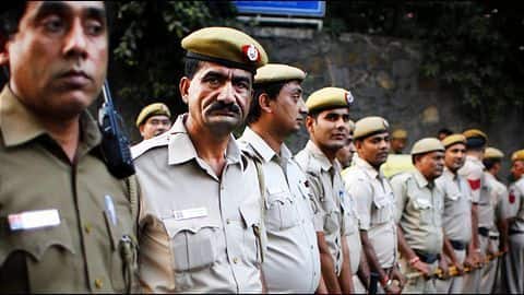 Delhi: Cop's frustrated wife writes to Delhi's Police Commissioner Delhi: Cop's frustrated wife writes to Delhi's Police Commissioner