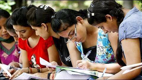 Bengaluru: Two medical aspirants' parents cheated of Rs. 30L Bengaluru: Two medical aspirants' parents cheated of Rs. 30L