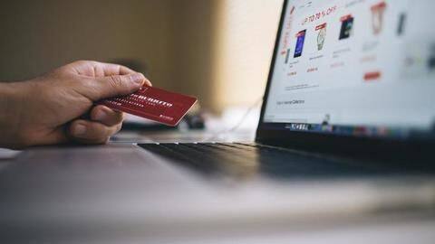 #FinancialBytes: Best credit cards for earning cash back in India #FinancialBytes: Best credit cards for earning cash back in India