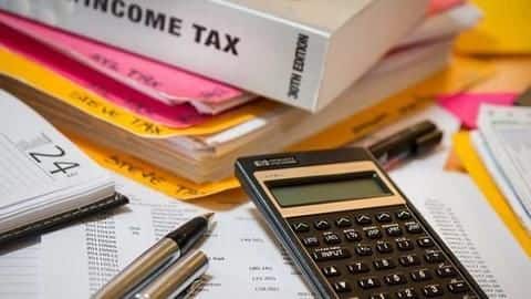 ITR-filing deadline extended to January 10 for individuals: Details here ITR-filing deadline extended to January 10 for individuals: Details here