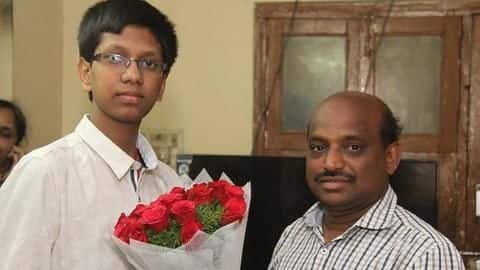 Son of a roadside vendor emerged JEE South India topper Son of a roadside vendor emerged JEE South India topper