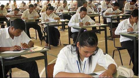 Cannot allow student to write exam due to low-attendance: Bombay-HC Cannot allow student to write exam due to low-attendance: Bombay-HC