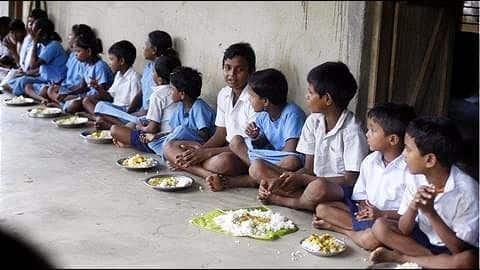 Aadhaar-linked Mid-day Meal Scheme: 4.4 lakh ghost students eliminated Aadhaar-linked Mid-day Meal Scheme: 4.4 lakh ghost students eliminated