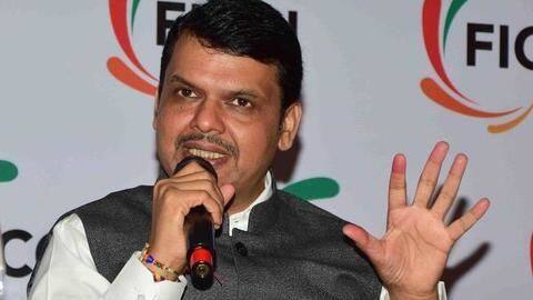Pawar should have introspection within his own party: Fadnavis Pawar should have introspection within his own party: Fadnavis