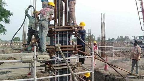 India constructing a bridge while Pakistan insists on building causeway India constructing a bridge while Pakistan insists on building causeway
