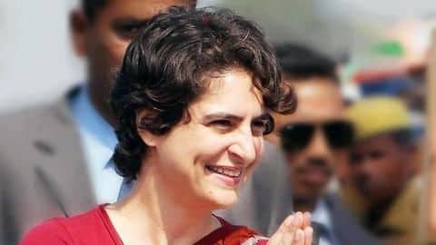 Priyanka offered prayers at Ujjain Mahakaleshwar Temple, held roadshow Priyanka offered prayers at Ujjain Mahakaleshwar Temple, held roadshow