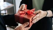 Gift giving etiquette: 5 tips to follow