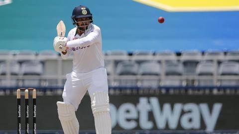 Johannesburg Test: SA need 240 runs to win Johannesburg Test: SA need 240 runs to win