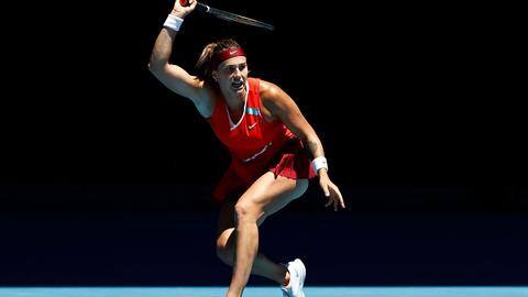 Australian Open 2022: Sabalenka, Swiatek advance to the third round Australian Open 2022: Sabalenka, Swiatek advance to the third round