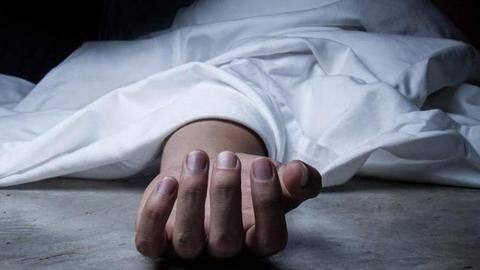 Woman dies after being 'pushed' out of train by husband Woman dies after being 'pushed' out of train by husband