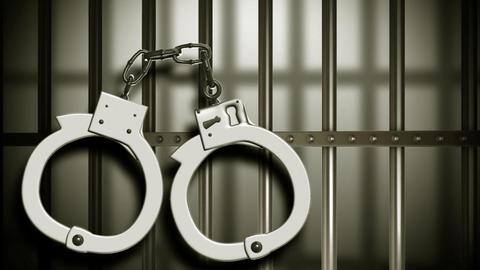 Three held for beating man suspecting him to be thief Three held for beating man suspecting him to be thief