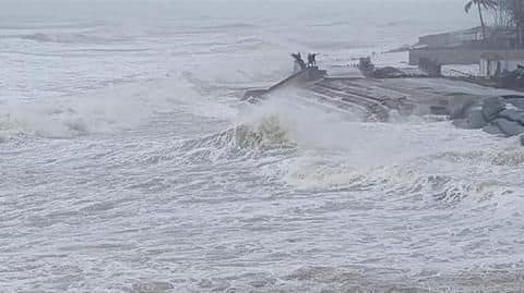 Cyclonic storm warning issued, heavy rainfall expected in Goa Cyclonic storm warning issued, heavy rainfall expected in Goa