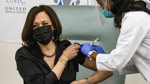 Harris receives the first dose of Moderna vaccine on camera Harris receives the first dose of Moderna vaccine on camera