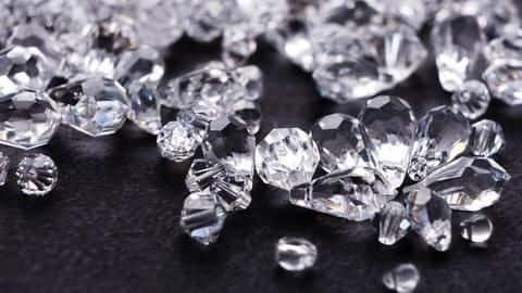 15-year wait ends as laborers find 8.22-carat diamond in Panna 15-year wait ends as laborers find 8.22-carat diamond in Panna