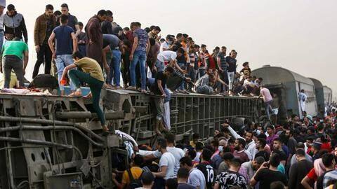 Egypt: 11 killed in train crash north of Cairo Egypt: 11 killed in train crash north of Cairo
