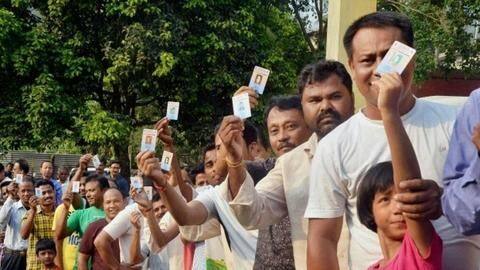 People in Assam have shown Congress-led alliance 'red card': PM People in Assam have shown Congress-led alliance 'red card': PM