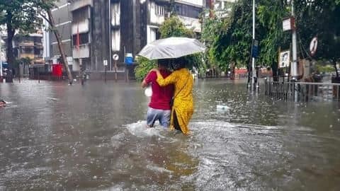 Maharashtra: Monsoon in revival mode; moderate showers in Mumbai Maharashtra: Monsoon in revival mode; moderate showers in Mumbai