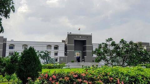 Gujarat: Man jailed for hurling sandals at HC judge Gujarat: Man jailed for hurling sandals at HC judge