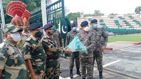 BSF, Pakistan Rangers exchange sweets for first time since 2019 BSF, Pakistan Rangers exchange sweets for first time since 2019