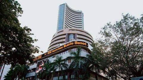 Sensex jumps 255 points to end at a fresh record Sensex jumps 255 points to end at a fresh record