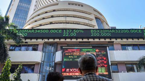 Sensex rebounds 514 points; Nifty reclaims 17,500 mark Sensex rebounds 514 points; Nifty reclaims 17,500 mark