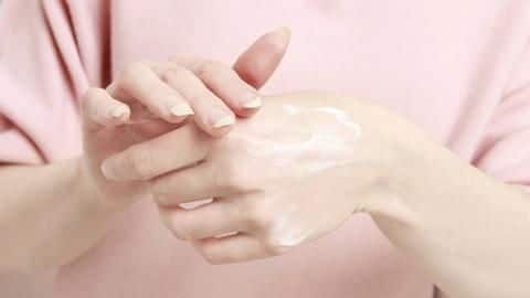 Effective ways to prevent your hands from drying out Effective ways to prevent your hands from drying out