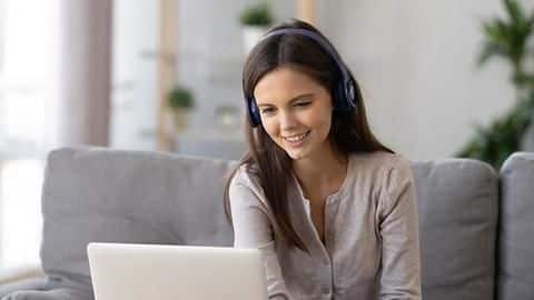 Few tips to achieve the right look on Zoom meetings Few tips to achieve the right look on Zoom meetings