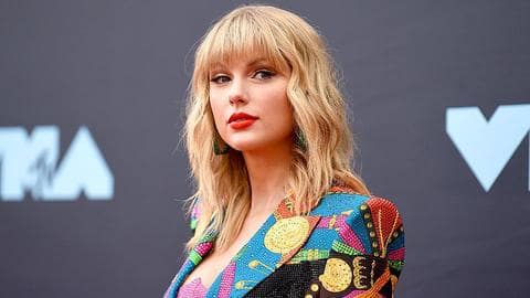 Taylor Swift signs another multi-starrer, to give Christian Bale company Taylor Swift signs another multi-starrer, to give Christian Bale company