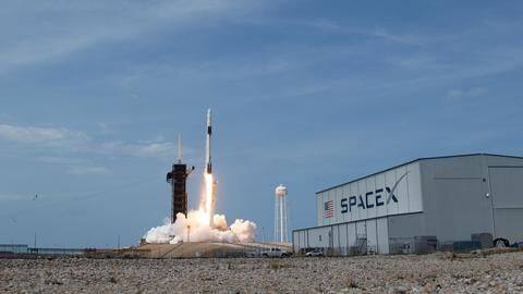 Musk's SpaceX raises $850 million, now valued at $74 billion Musk's SpaceX raises $850 million, now valued at $74 billion