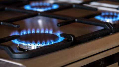 Tips to clean a dirty cooktop Tips to clean a dirty cooktop