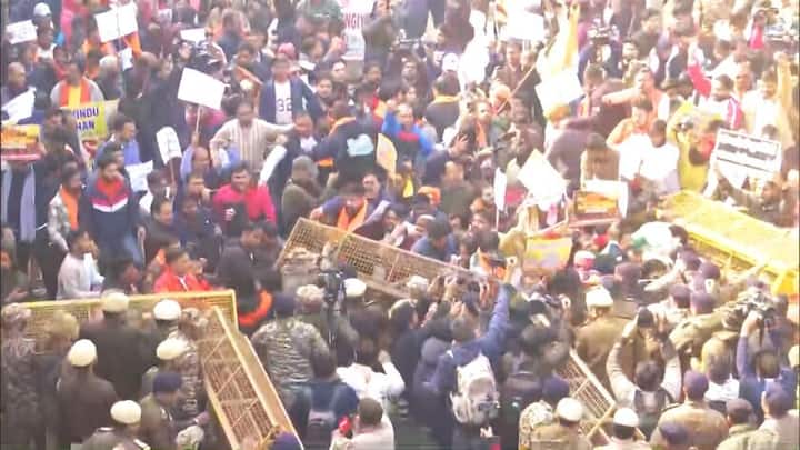 Protests erupt at Bangladesh High Commission over Hindu man's lynching 
