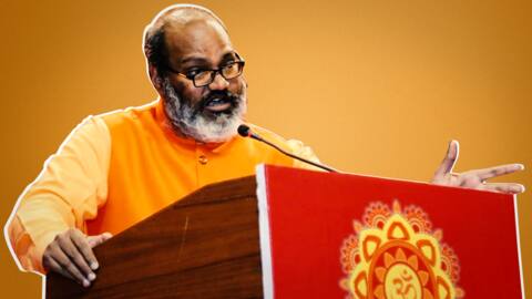Dasna temple priest Swami Nareshanand Saraswati stabbed Dasna temple priest Swami Nareshanand Saraswati stabbed