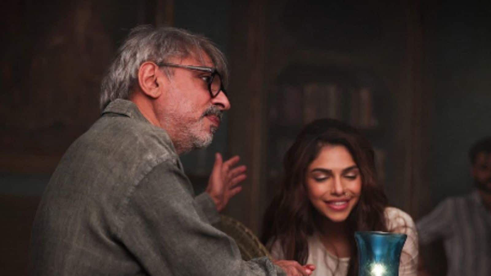 'Heeramandi: The Diamond Bazaar' connects India and Pakistan, says Bhansali